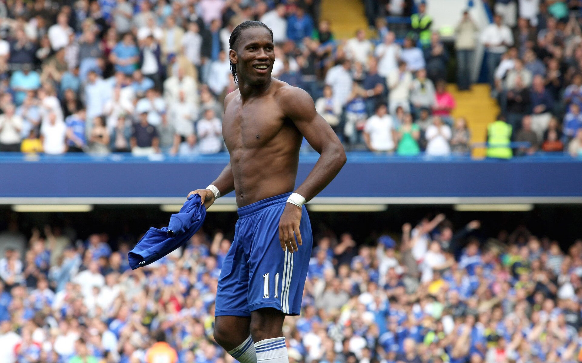 “西甲门将神扑救险，场面惊险刺激”，足球门将神扑